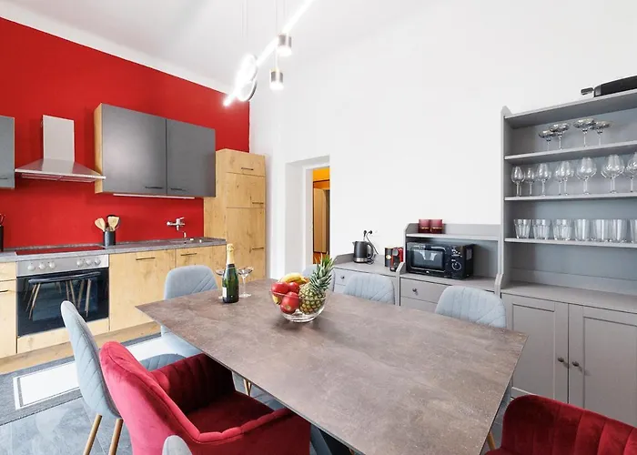 New Shalalaliving Vienna Spacious Home For Family & Friends