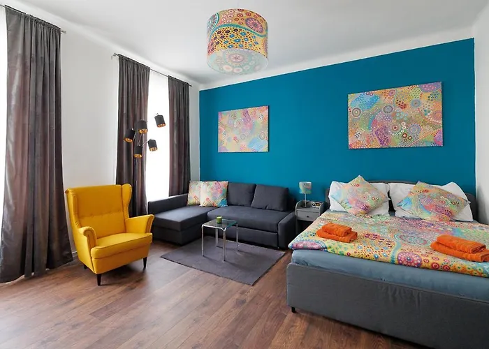 New Shalalaliving Vienna Spacious Home For Family & Friends