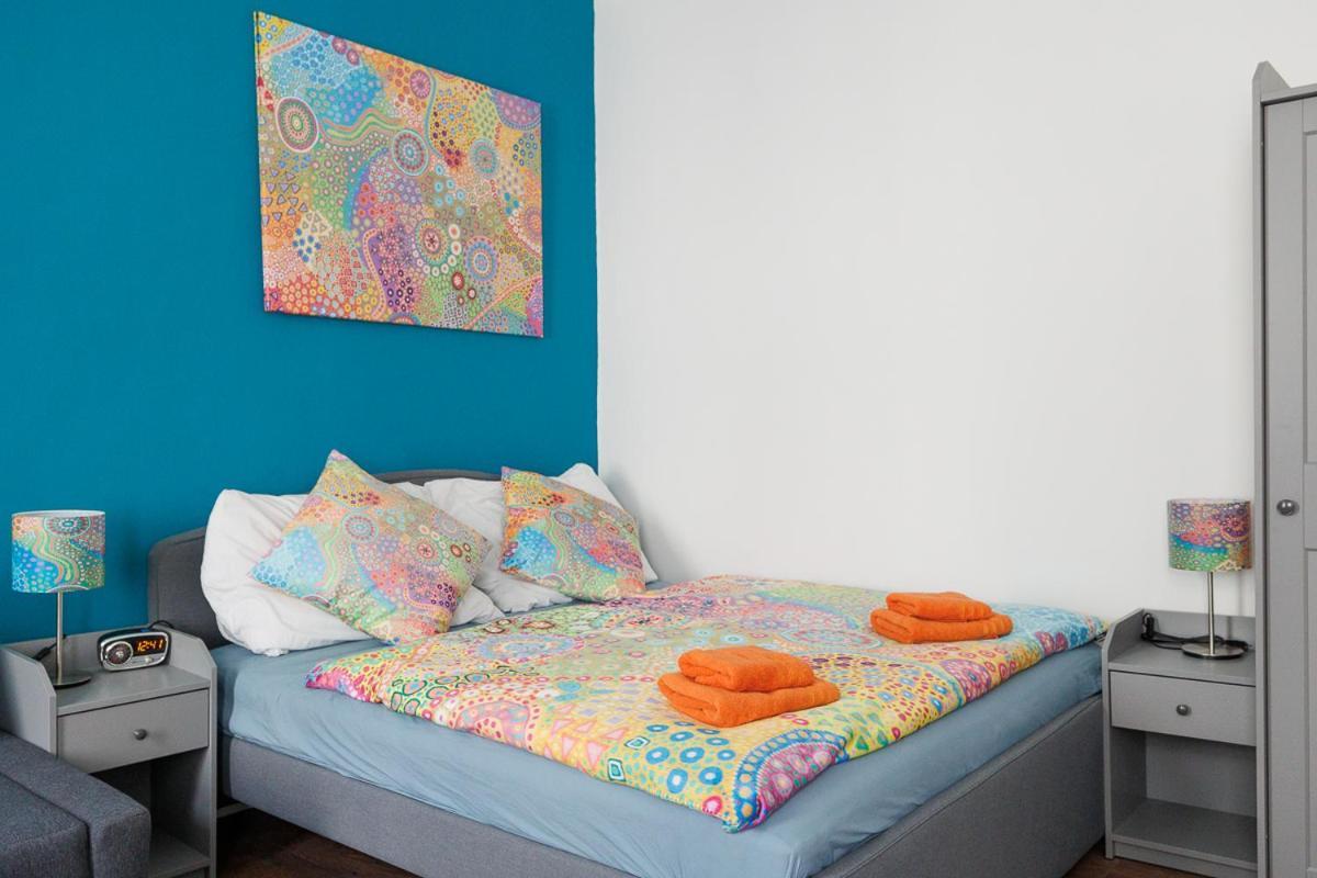 New Shalalaliving Spacious For Family & Friends Apartment